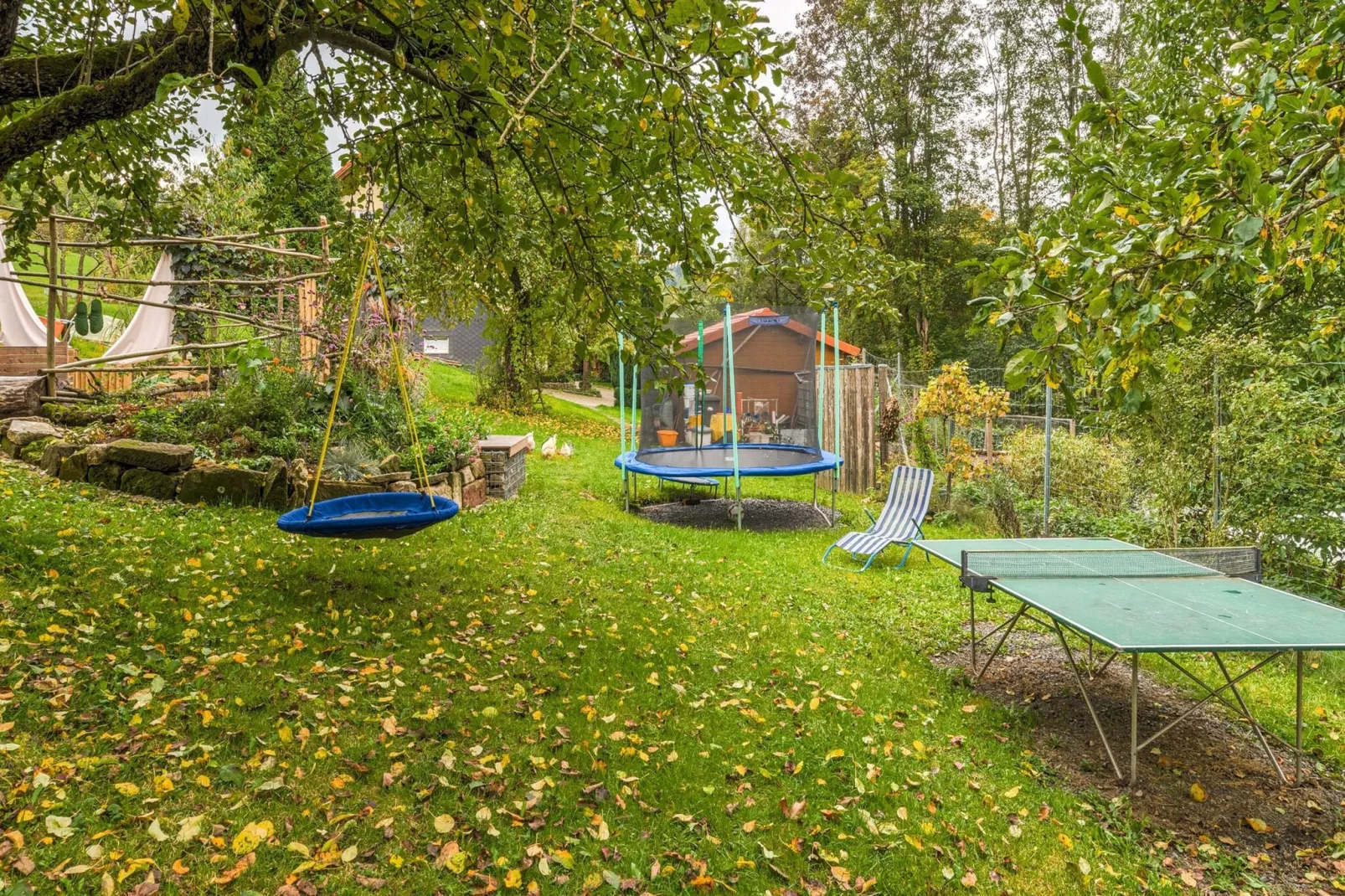 Martkrodach-Gardens summer