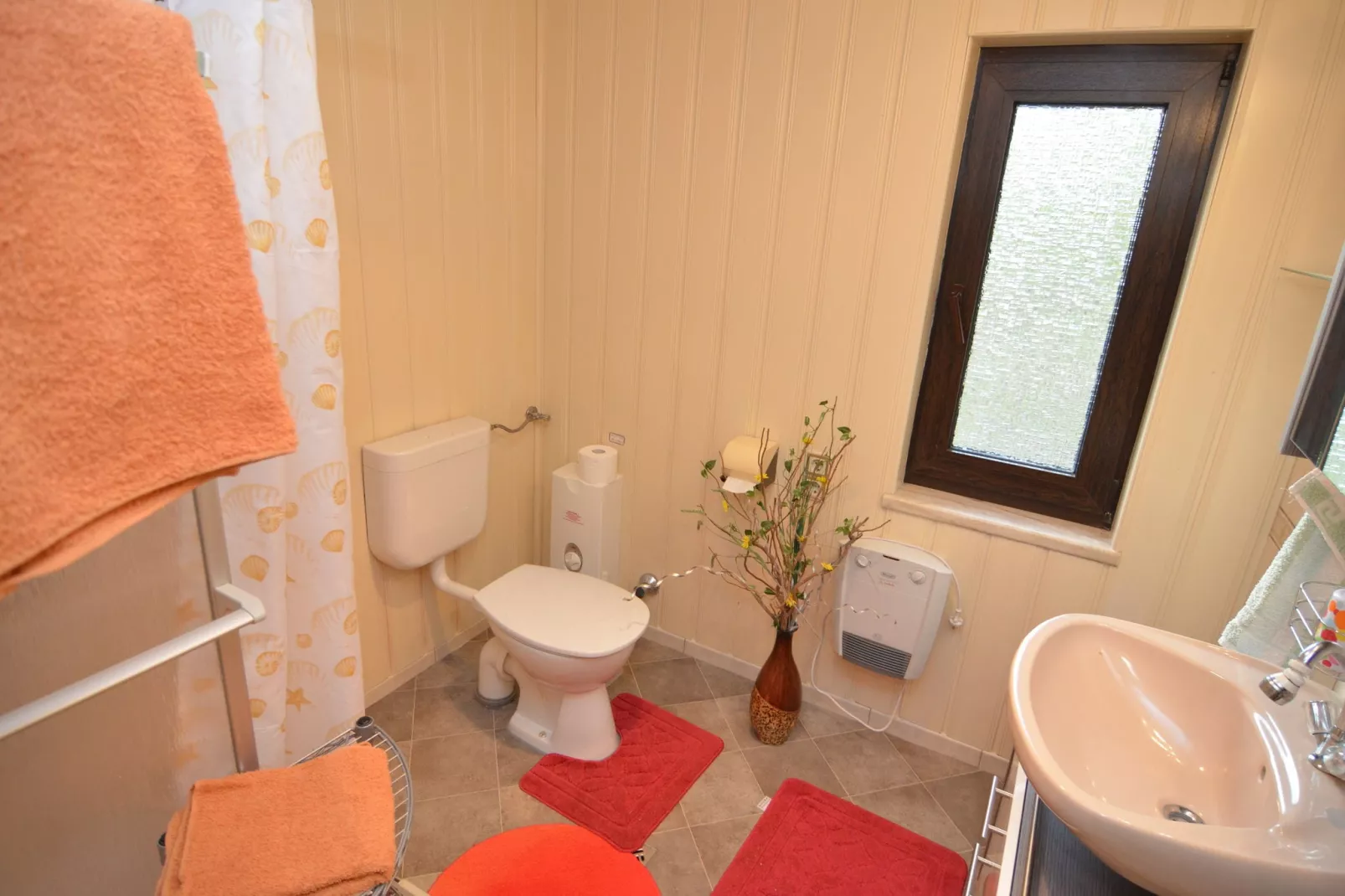 Knusperhäuschen-Bathroom
