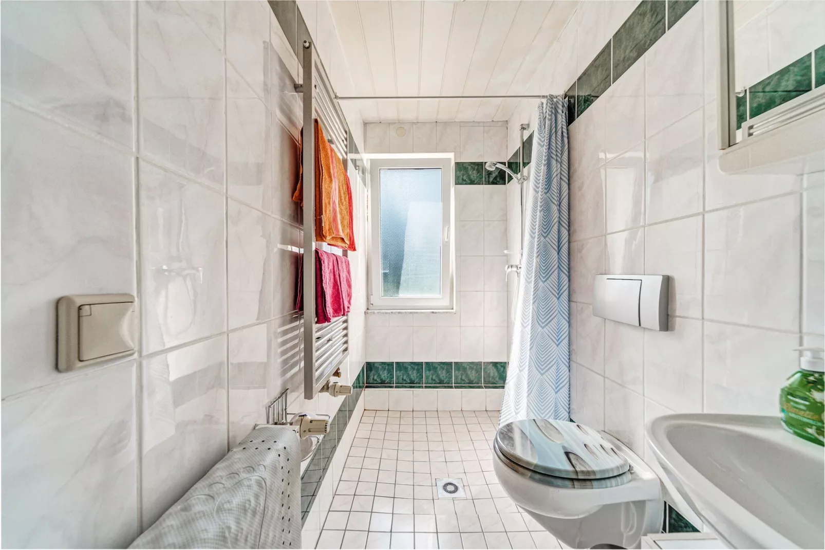Waldblick-Bathroom