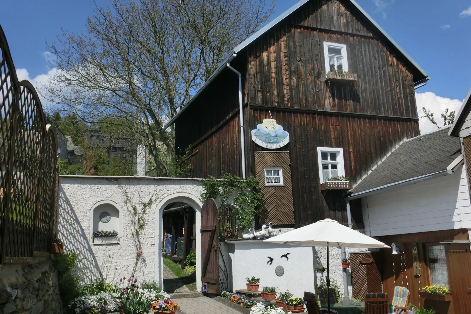 Bärbel-Exterior summer