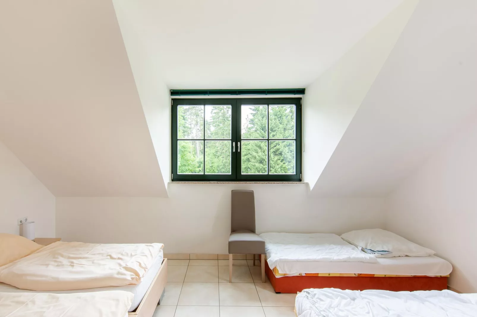 Dreistromstein-Schlafzimmer