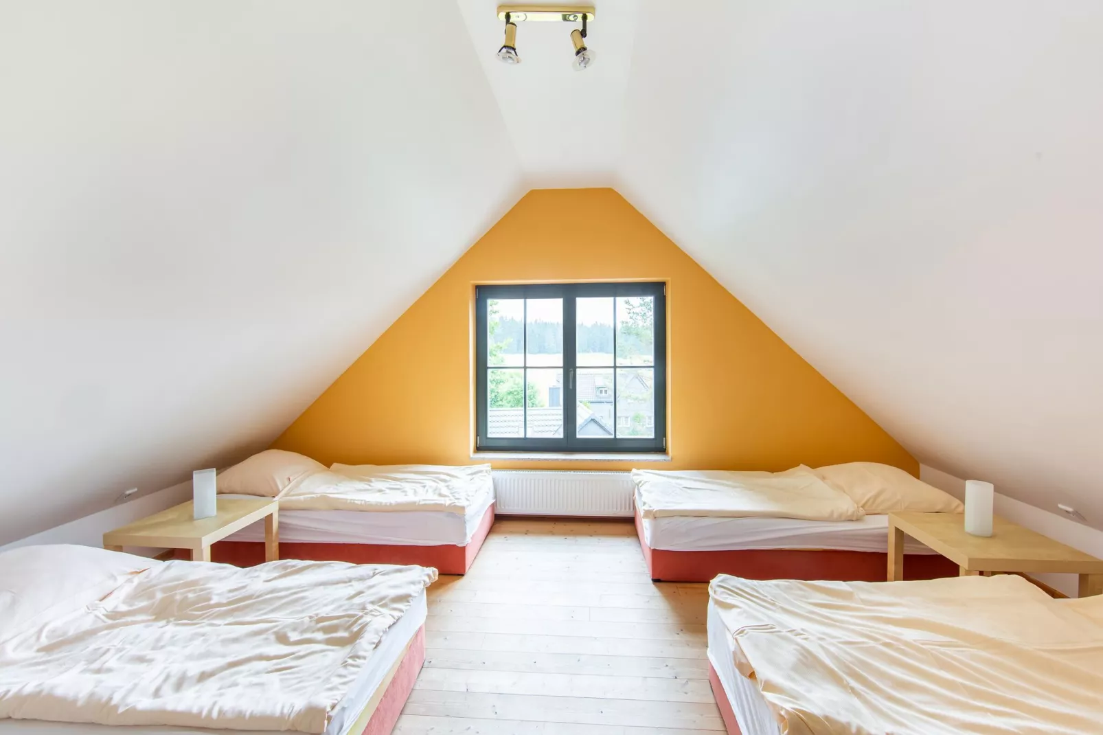 Dreistromstein-Schlafzimmer
