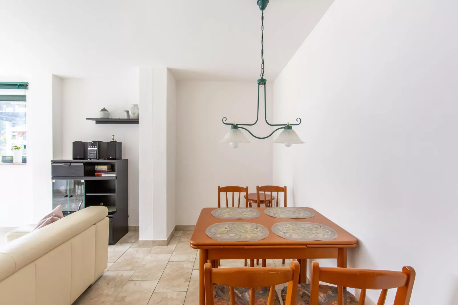 Gruppenhaus Friedrichshöhe-Esszimmer