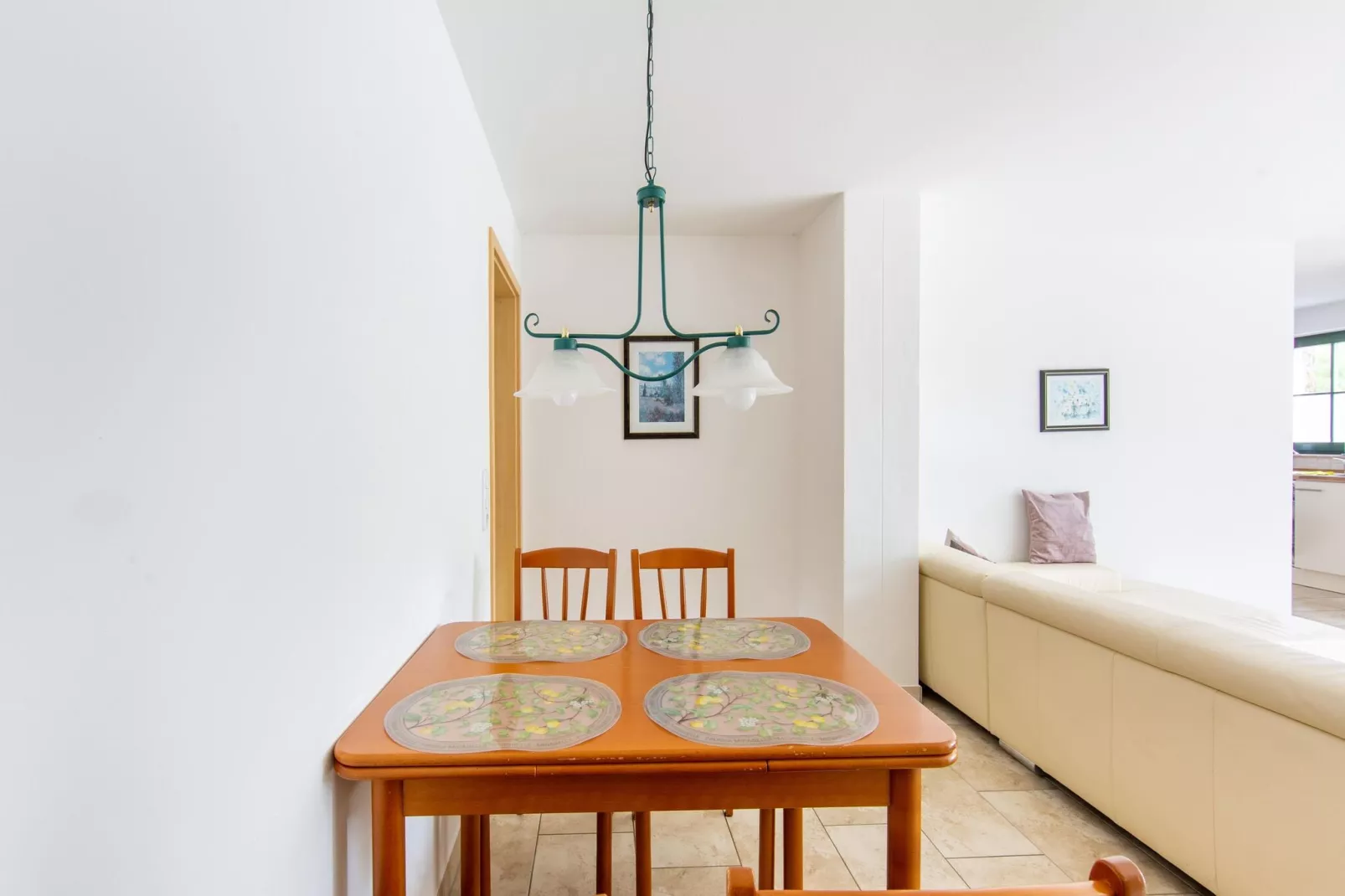 Gruppenhaus Friedrichshöhe-Esszimmer