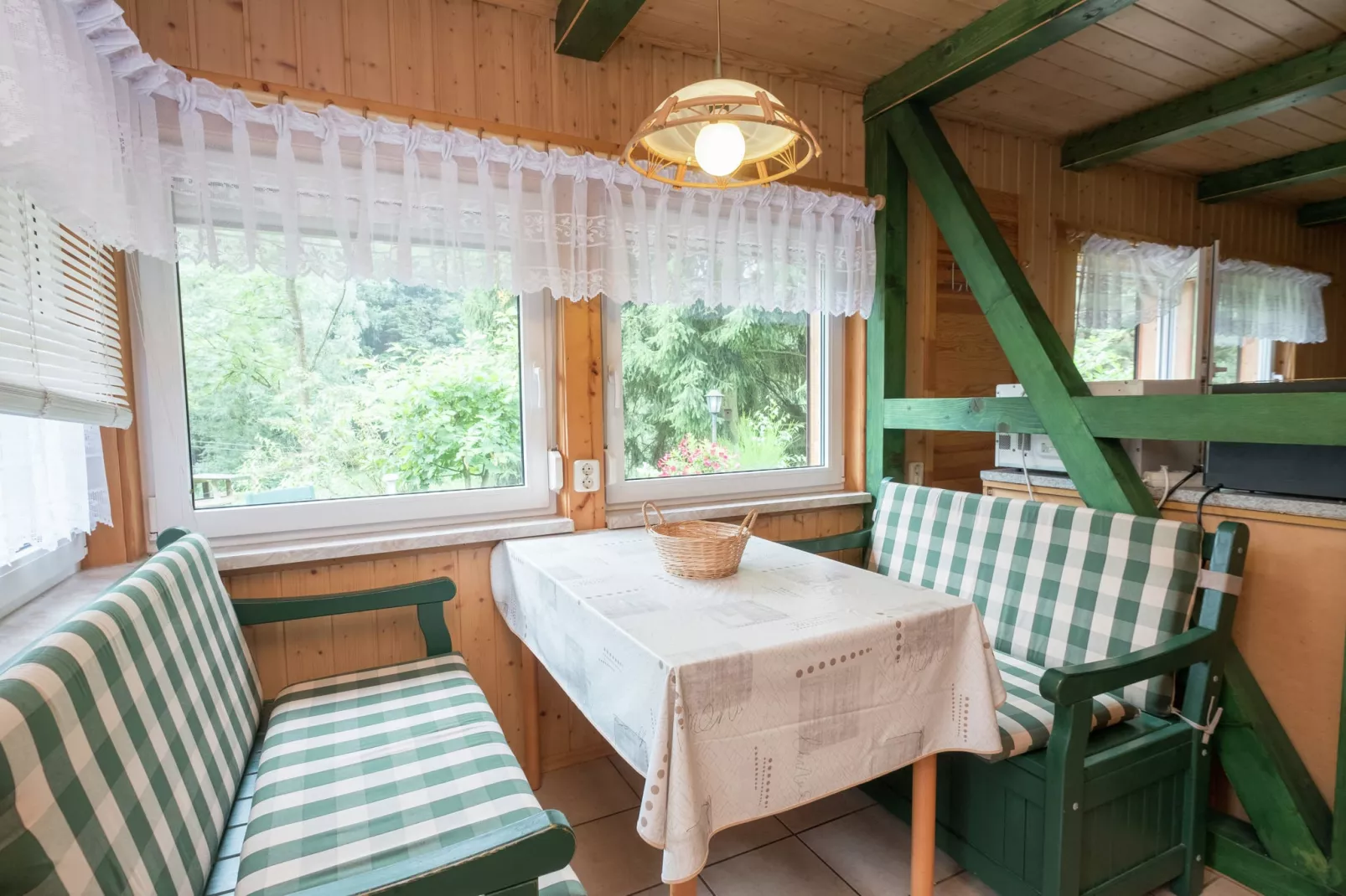 Neustadt 1-Dining room