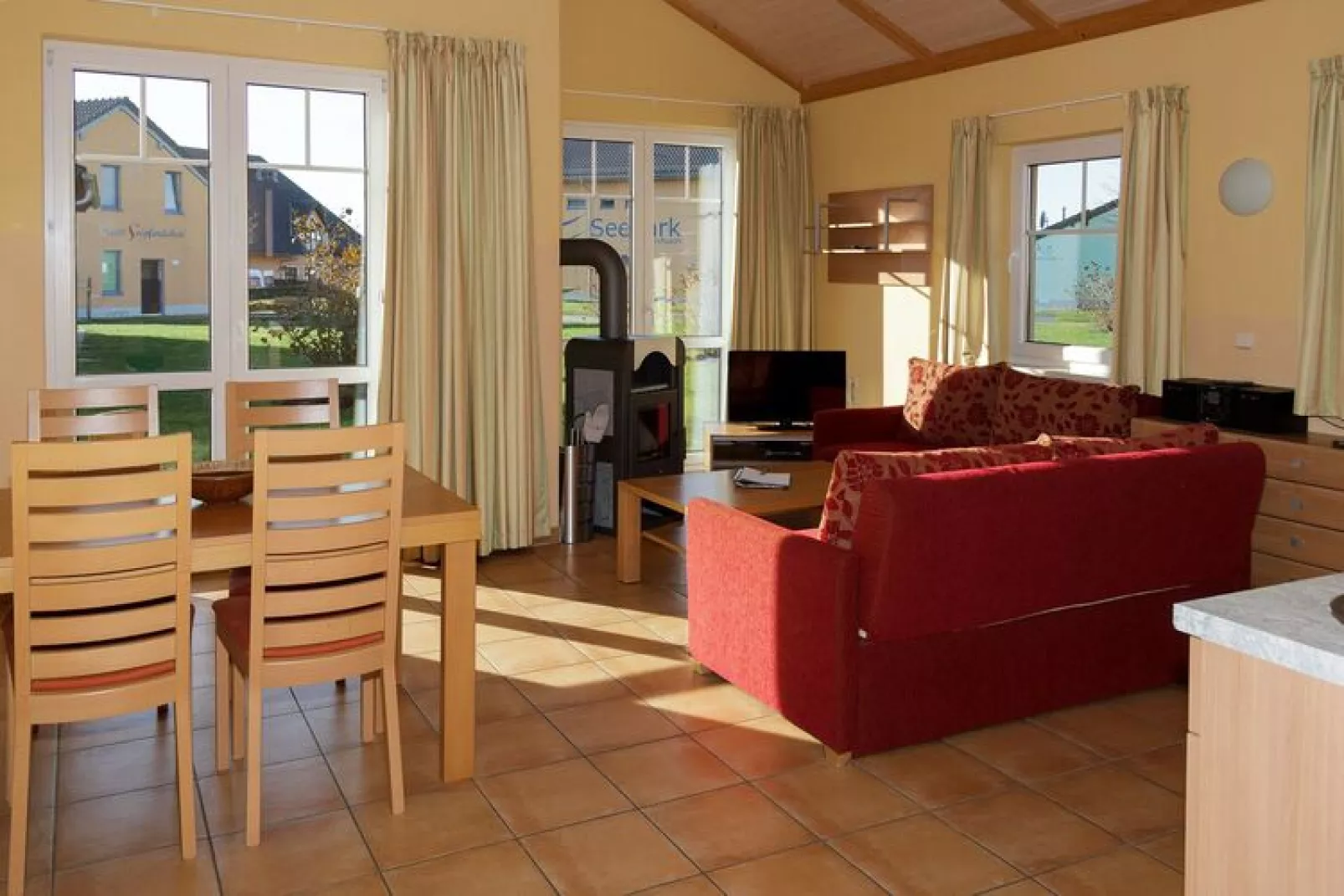 FH Zwergseeschwalbe-Living room