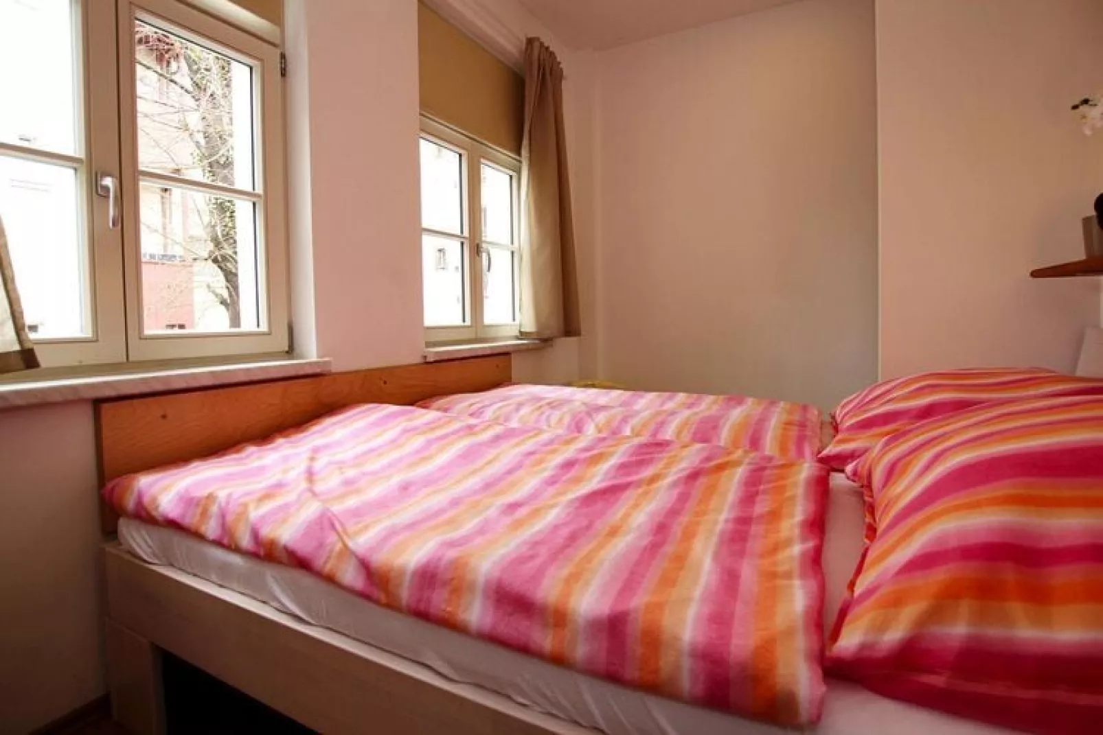 App1-Bedroom