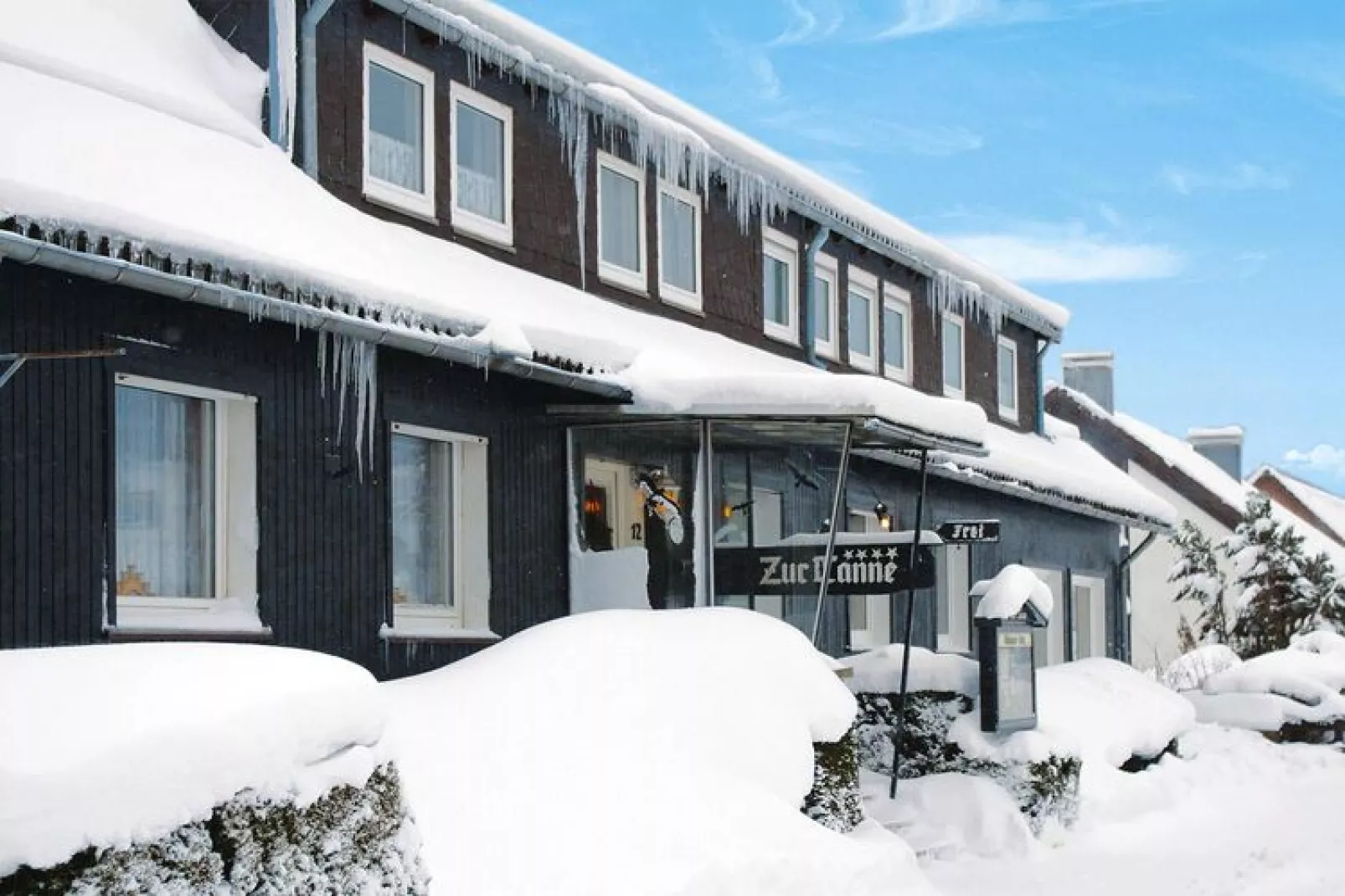 Kombination Bärenhütte  Hirschblick 10 Erw 2 Kinder-Exterior winter