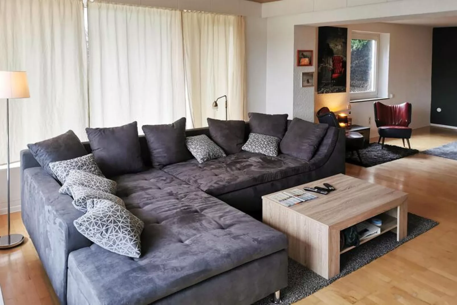 Kombination Bärenhütte  Hirschblick 10 Erw 2 Kinder-Living room