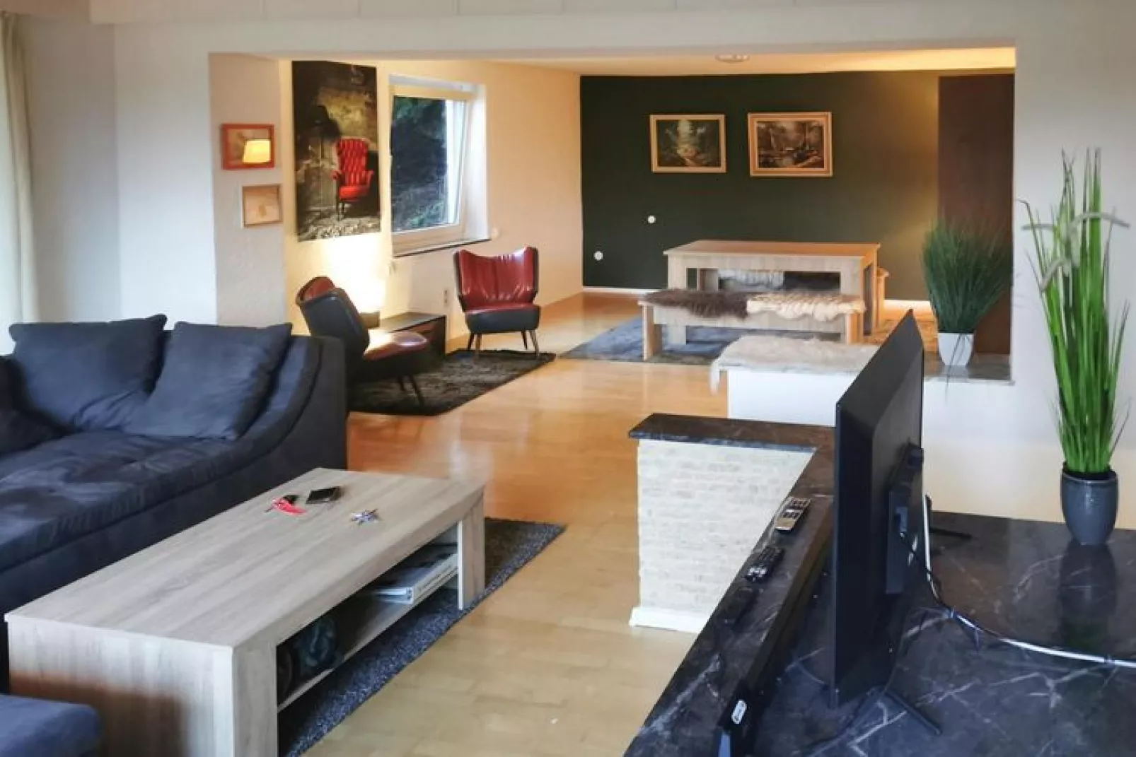 Kombination Bärenhütte  Hirschblick 10 Erw 2 Kinder-Living room