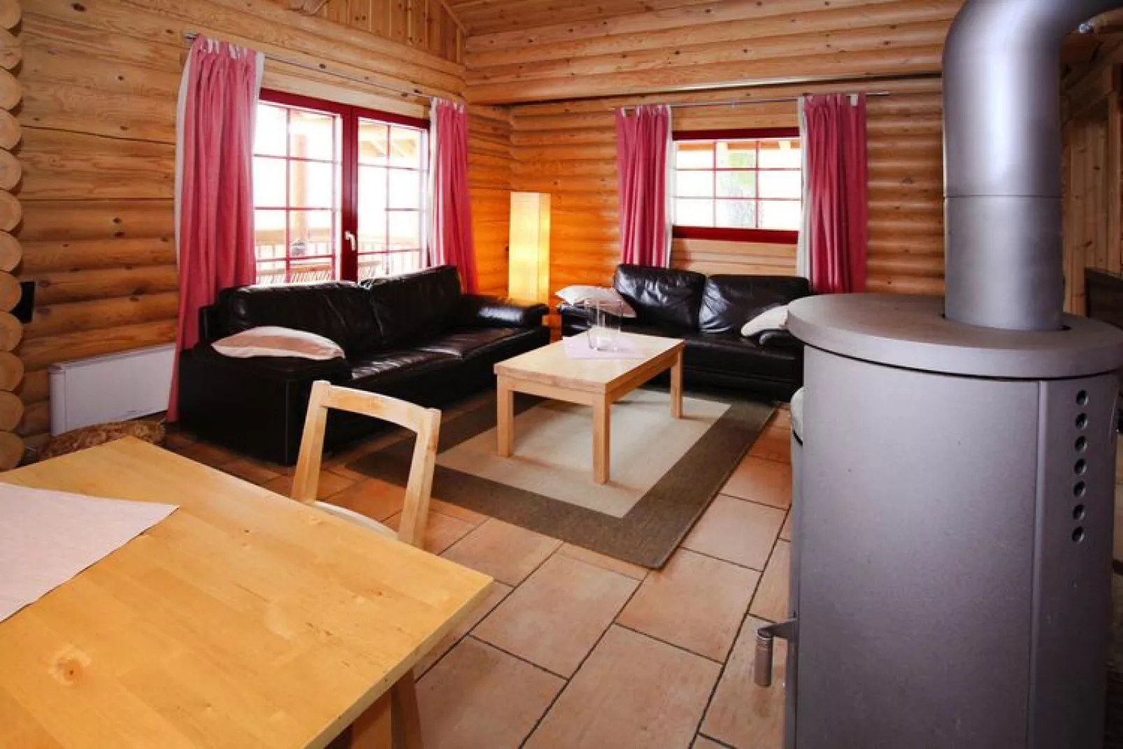 6 Personen-Wohnzimmer