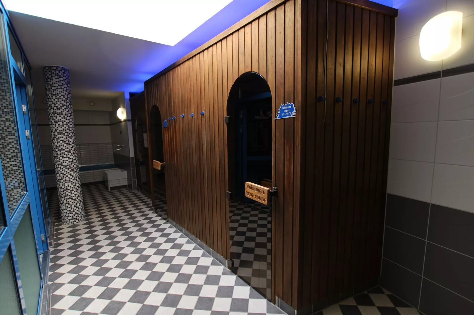 Haus 10-Indoor
