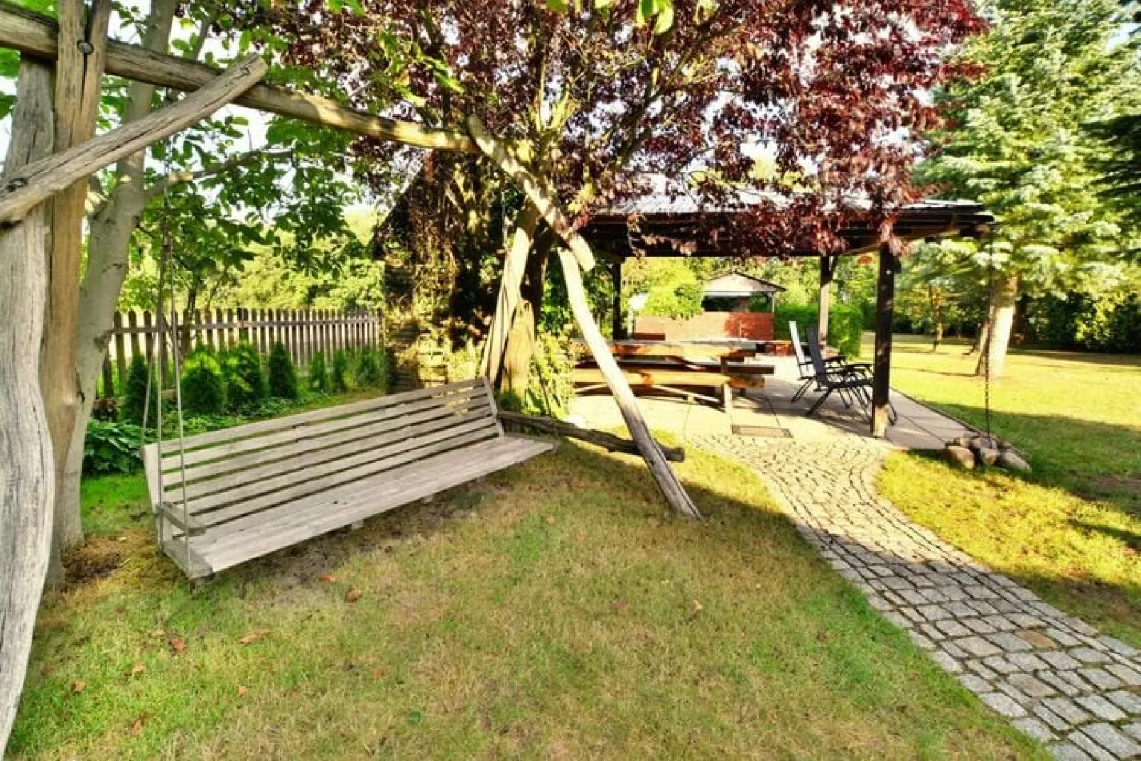 Dom wakacyjny nad jeziorem Oswino-Exterior summer