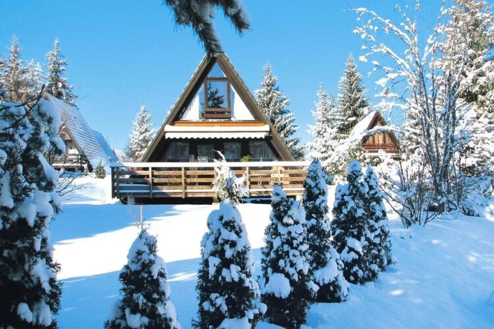 Nurdachhaus/ Typ 2 Winnetou 68 qm-Exterior winter