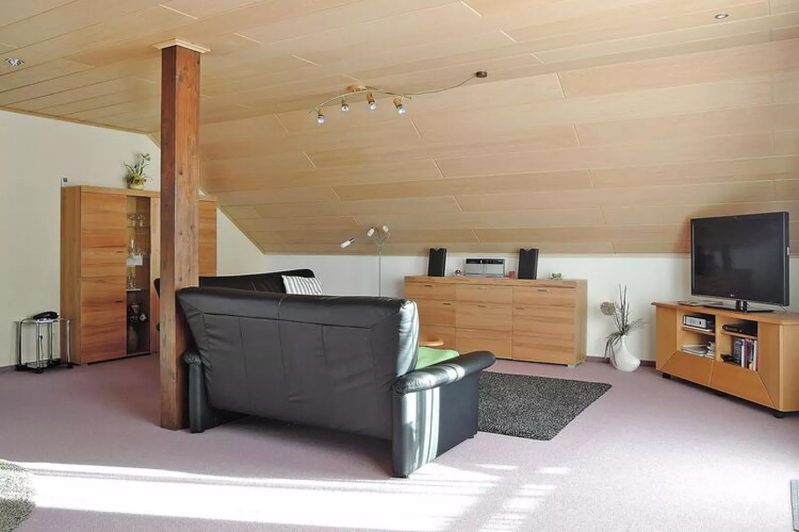 Fewo 75 qm-Living room