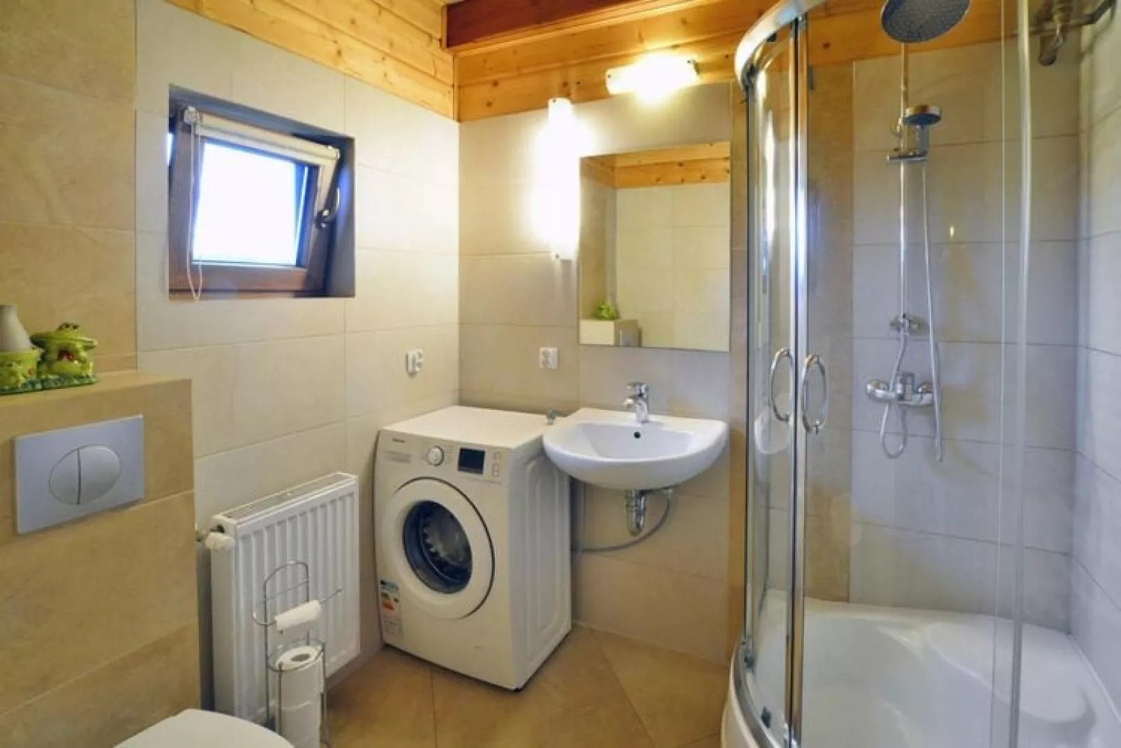 Dom wakacyjny nad jeziorem Oswino-Bathroom