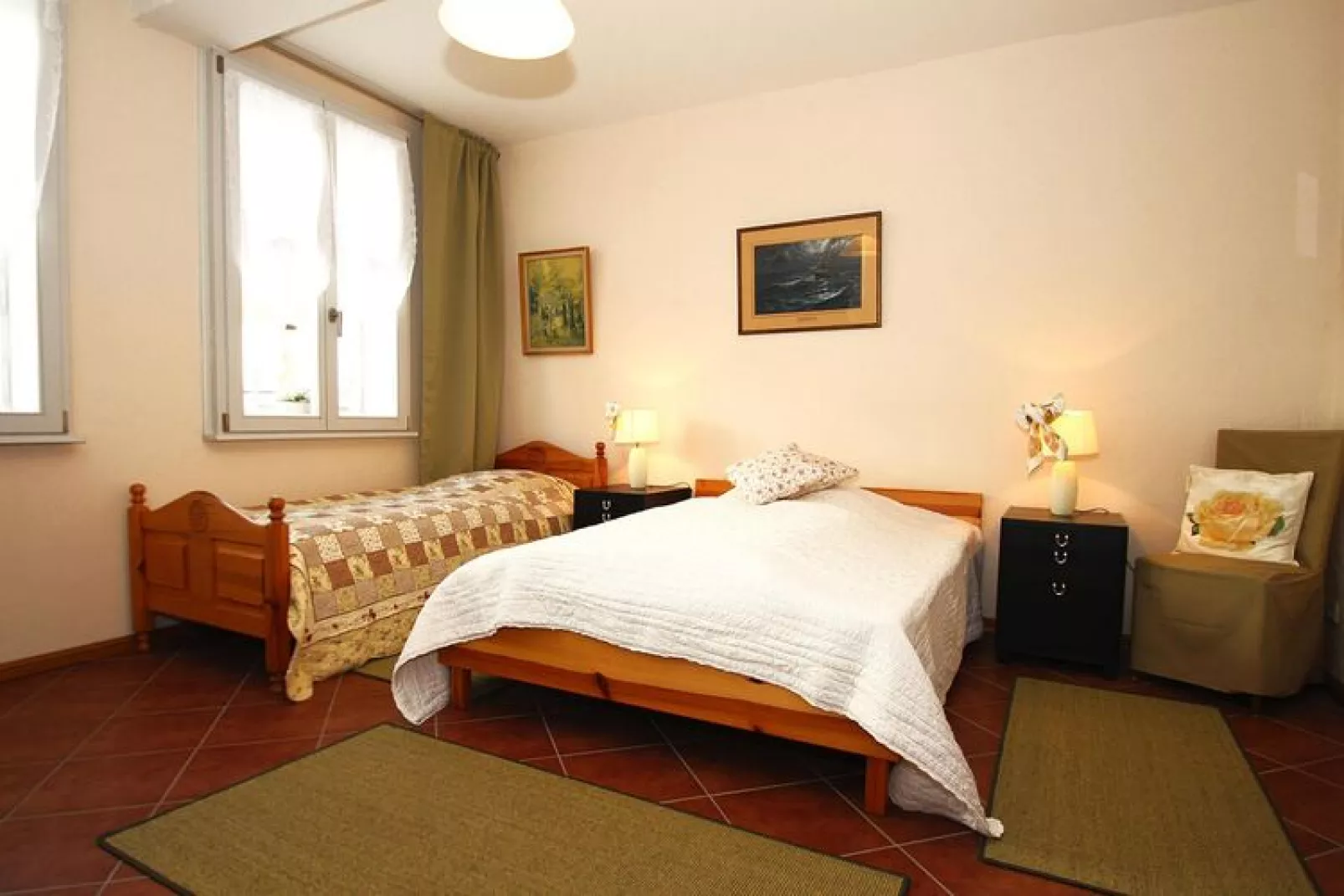 Rosenhof 250 qm-Bedroom