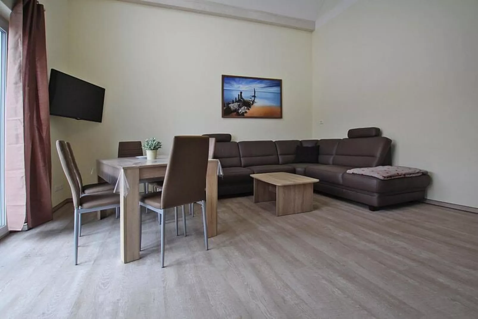 Reihenhaus Hafenflair / Haus 2 / Wohnungen 7 und 9-Living room