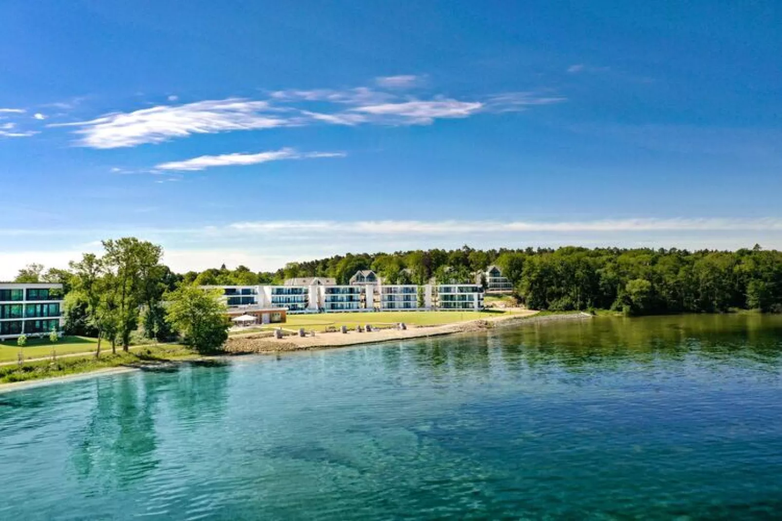Apartments im MAREMÜRITZ Yachthafen Resort & Spa / Mare Grand Maisonette Suite 2 Personen-Exterior summer
