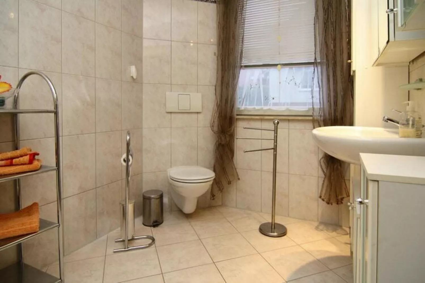 Ferienwohnung in Malchow-Bathroom