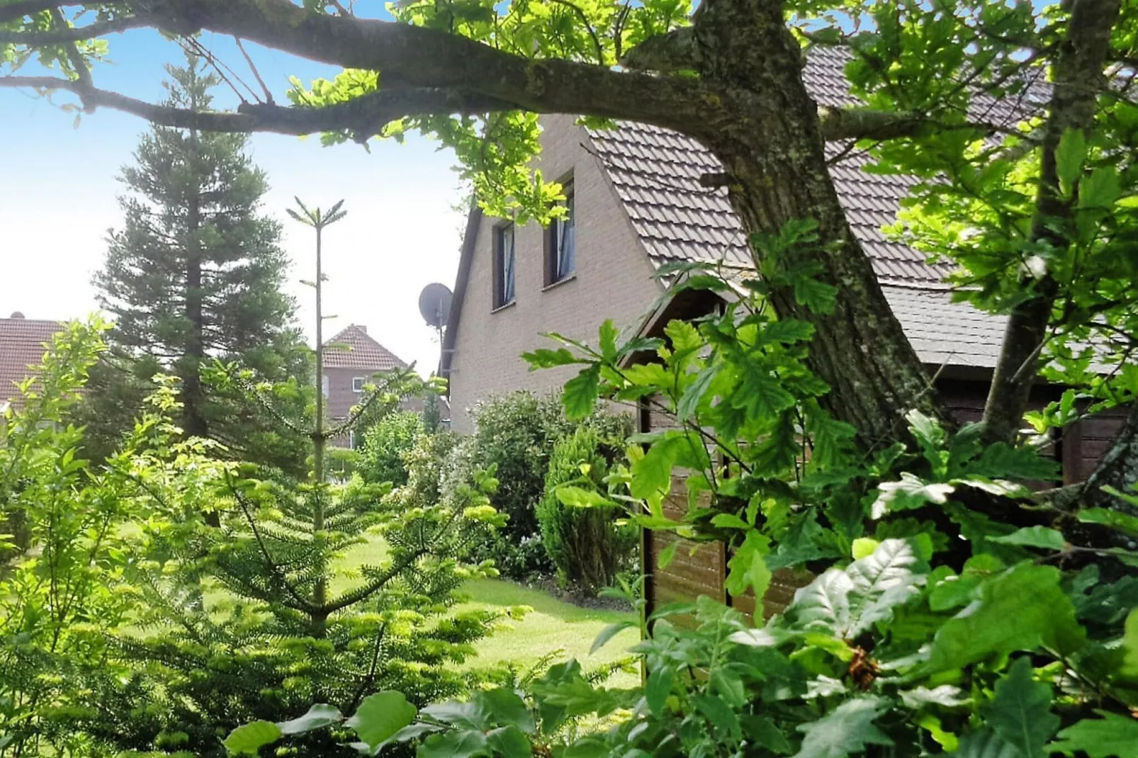 Reihenhaus Neßmersiel-Gardens summer