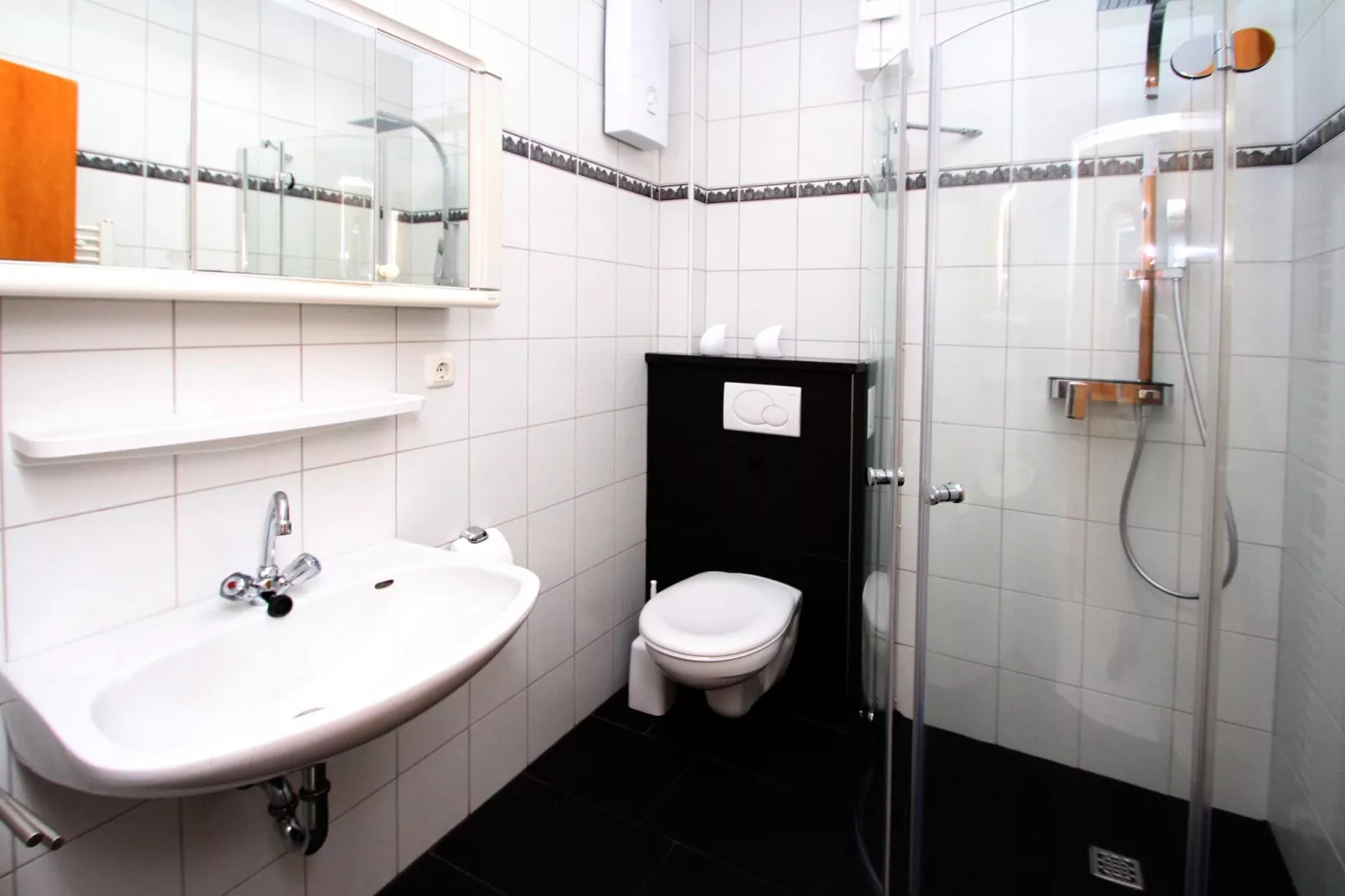 Bungalow in Dornumersiel-Bathroom