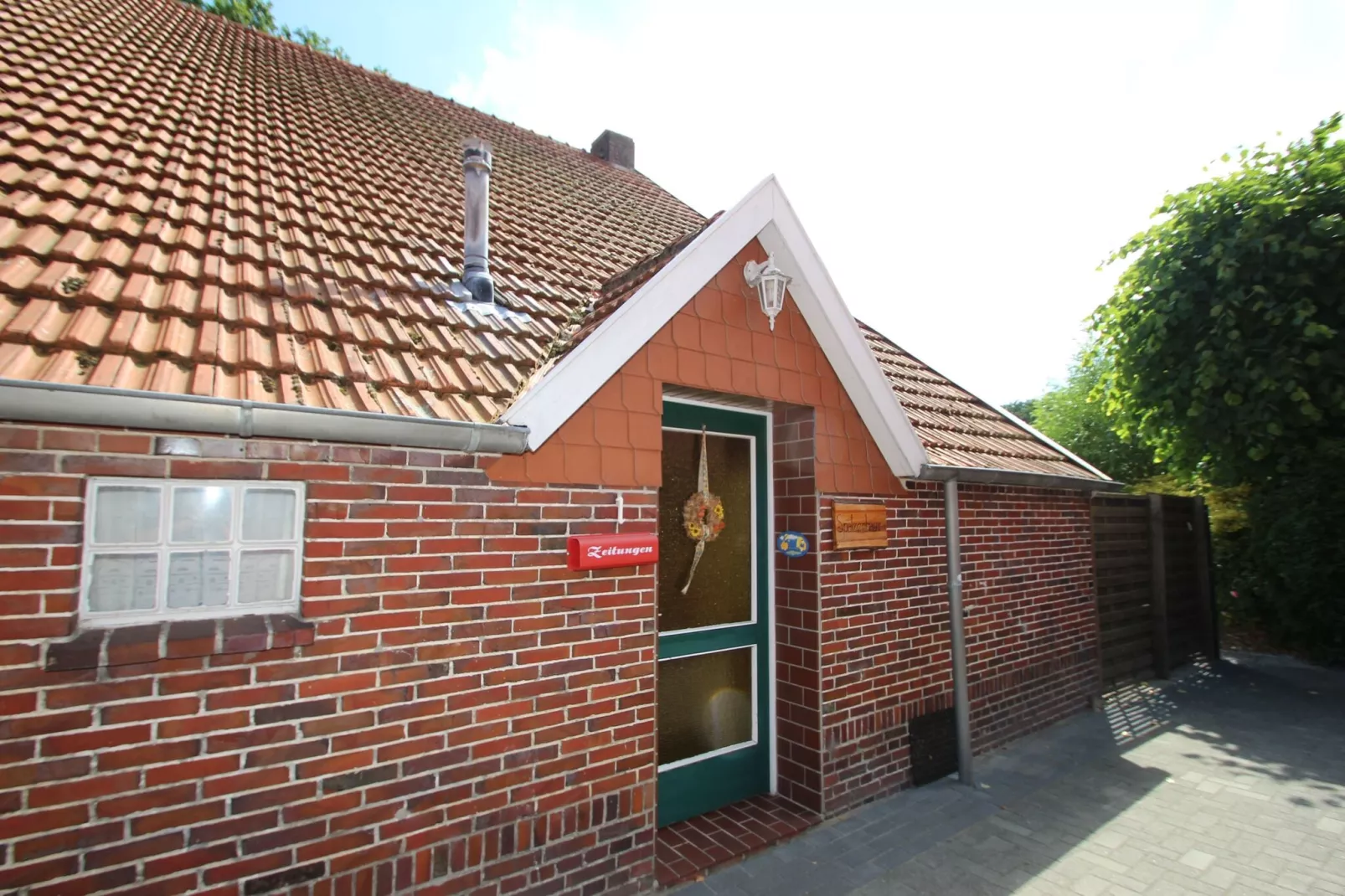 Spatzenhaus-Exterior summer