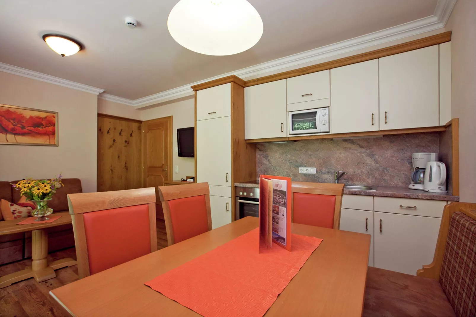 Appartement im Wellness-Aparthotel-Kleinarl-Esszimmer