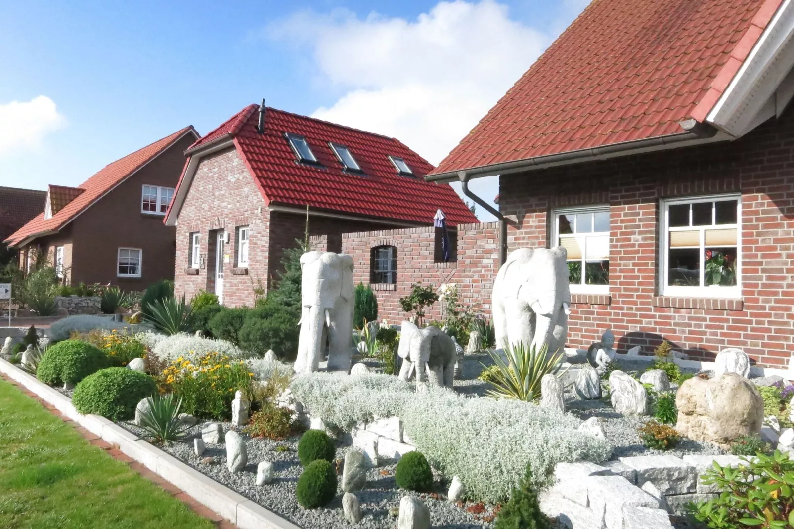 Ferienhaus Ganescha-Exterior summer