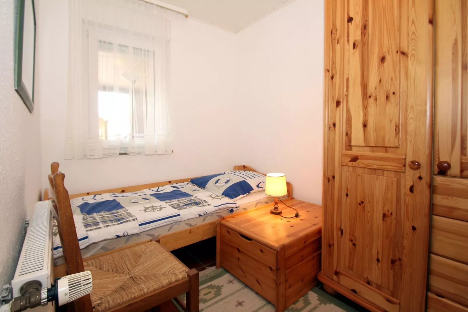 Bungalow mit großer Terrasse in Dornumersiel-Chambre