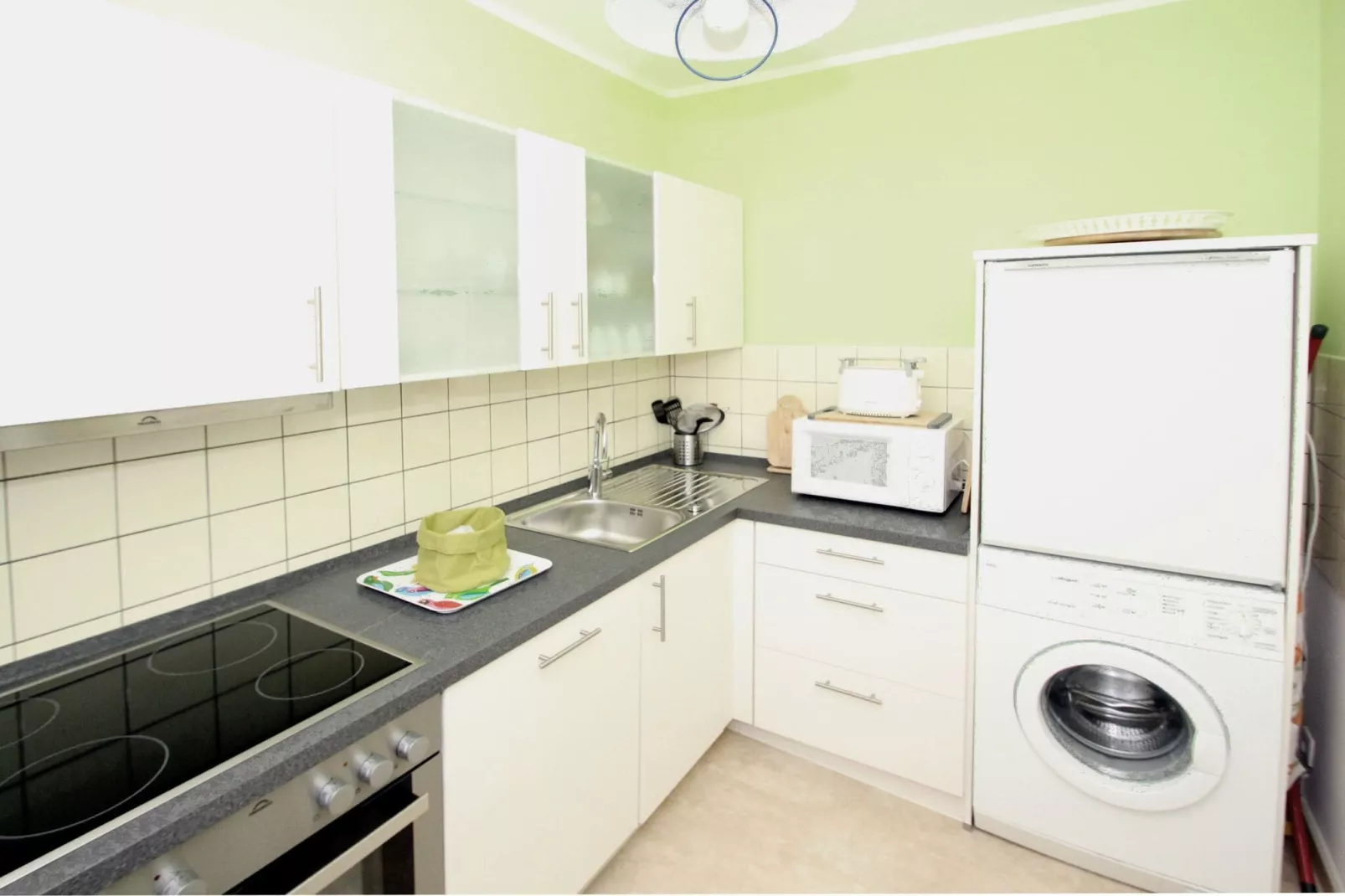 Reihenbungalow mit Terrasse in Dornumersiel-Kitchen