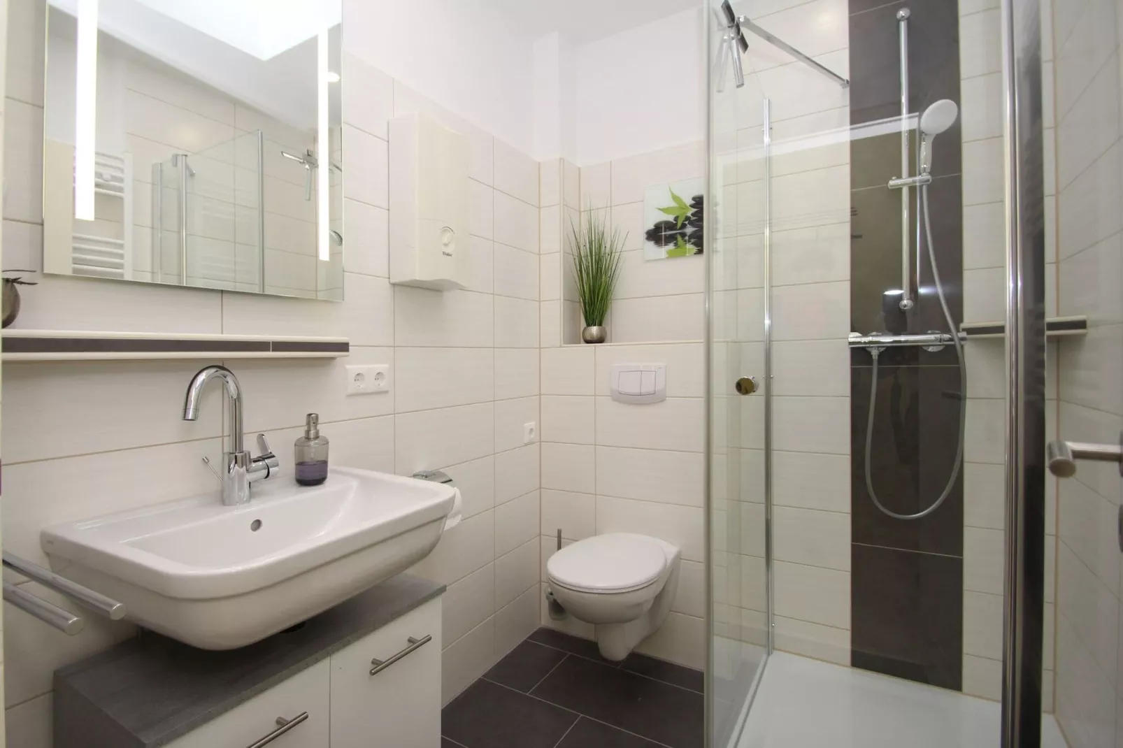 Reihenbungalow mit Terrasse in Dornumersiel-Bathroom