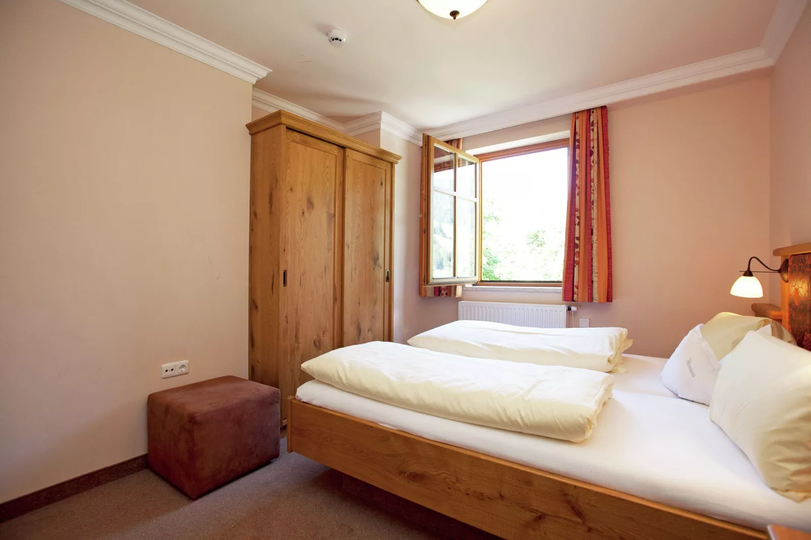 Appartement im Wellness-Aparthotel-Kleinarl-Schlafzimmer