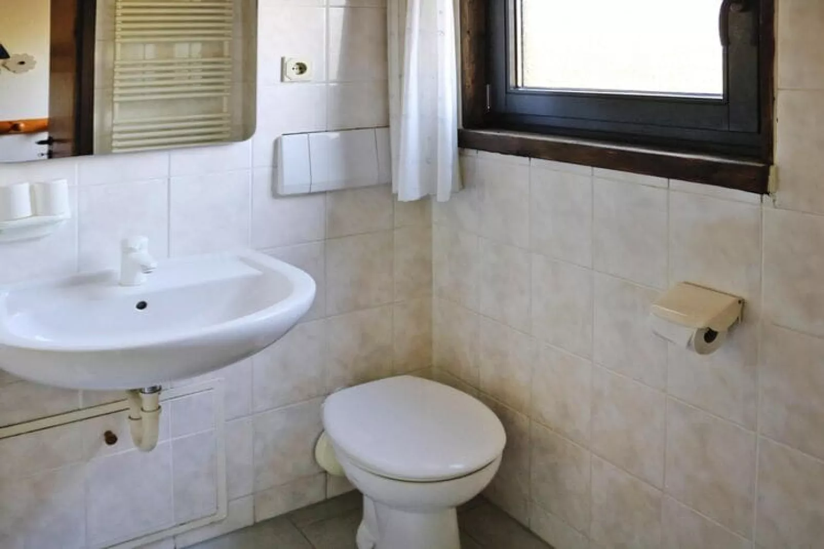 Haus Amalie-Bathroom