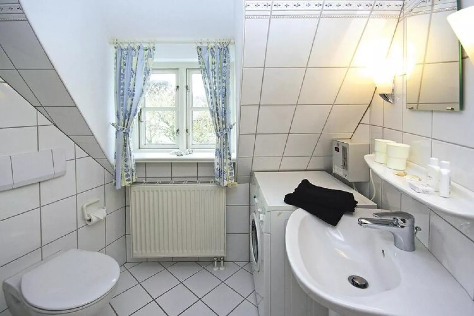 Doppelhaus in Oldsum - Haus 2-Bathroom