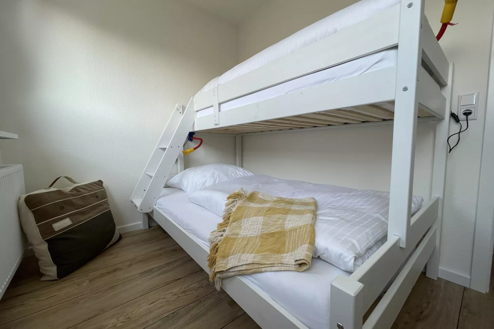 Ferienwohnung in Wyk Boldixum - 3 Erw  2 Kin-Bedroom