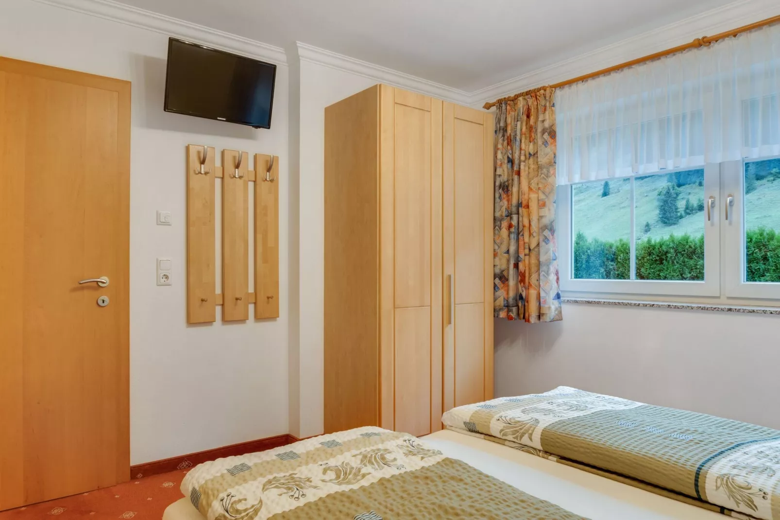 Talblick-Bedroom
