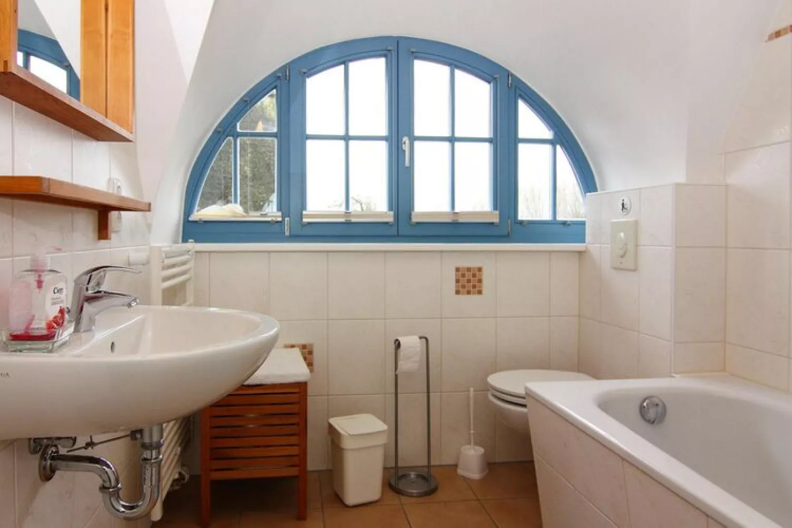 Ferienhaus Reetglück Wohlenberg-Bathroom