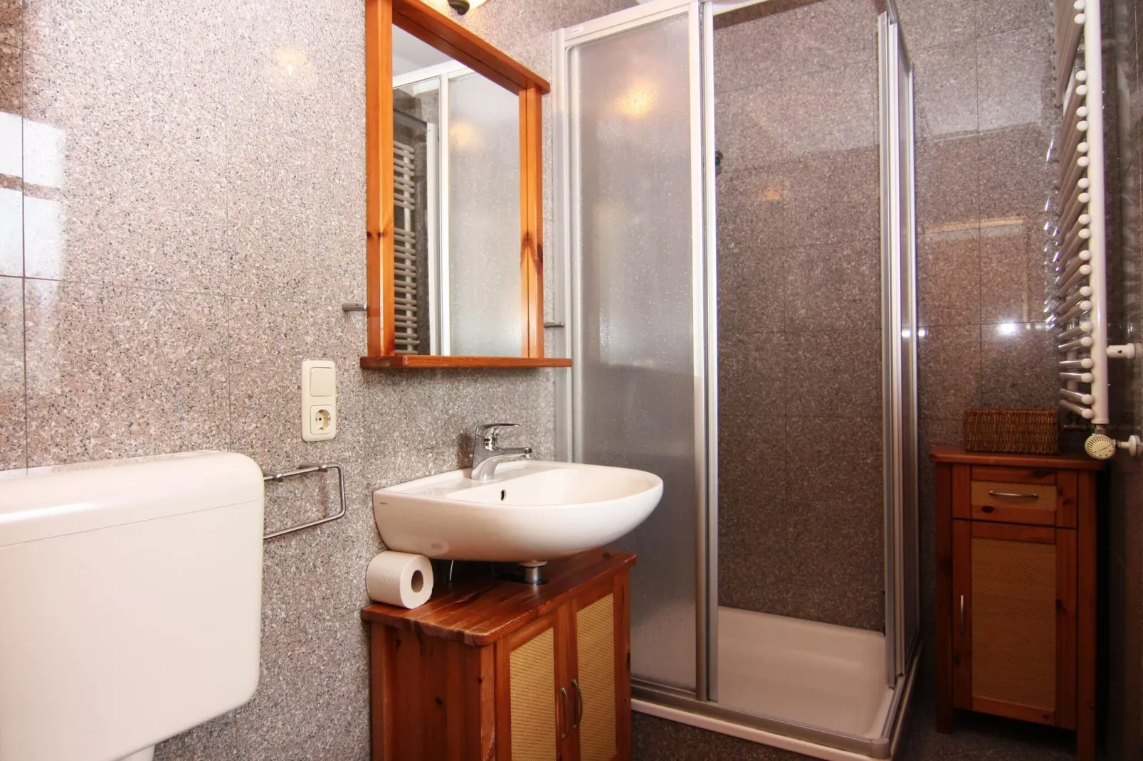 Doppelhaushälften Boltenhagen-Alte Schmiede II-Bathroom