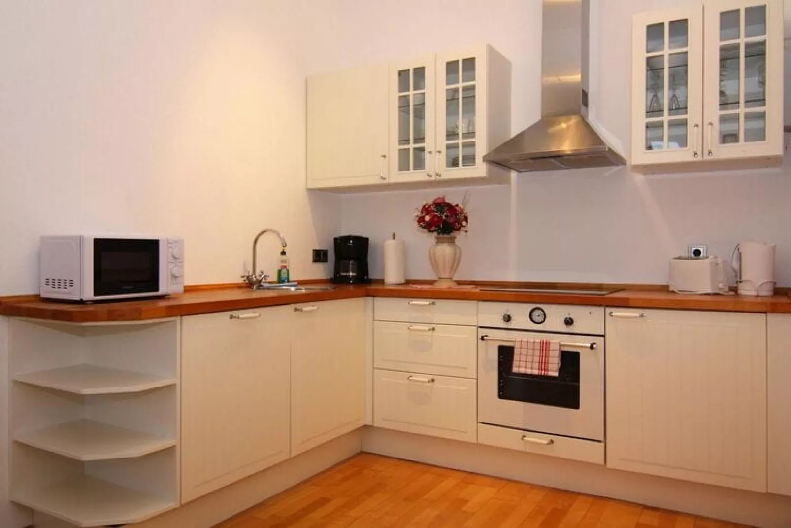 Apartments im Schloss Tressow, Bobitz-Wohnung 4-Kitchen