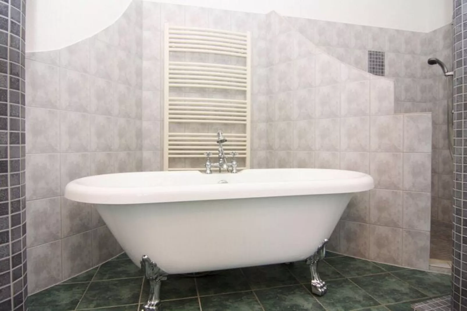 Apartments im Schloss Tressow, Bobitz-Wohnung 4-Bathroom