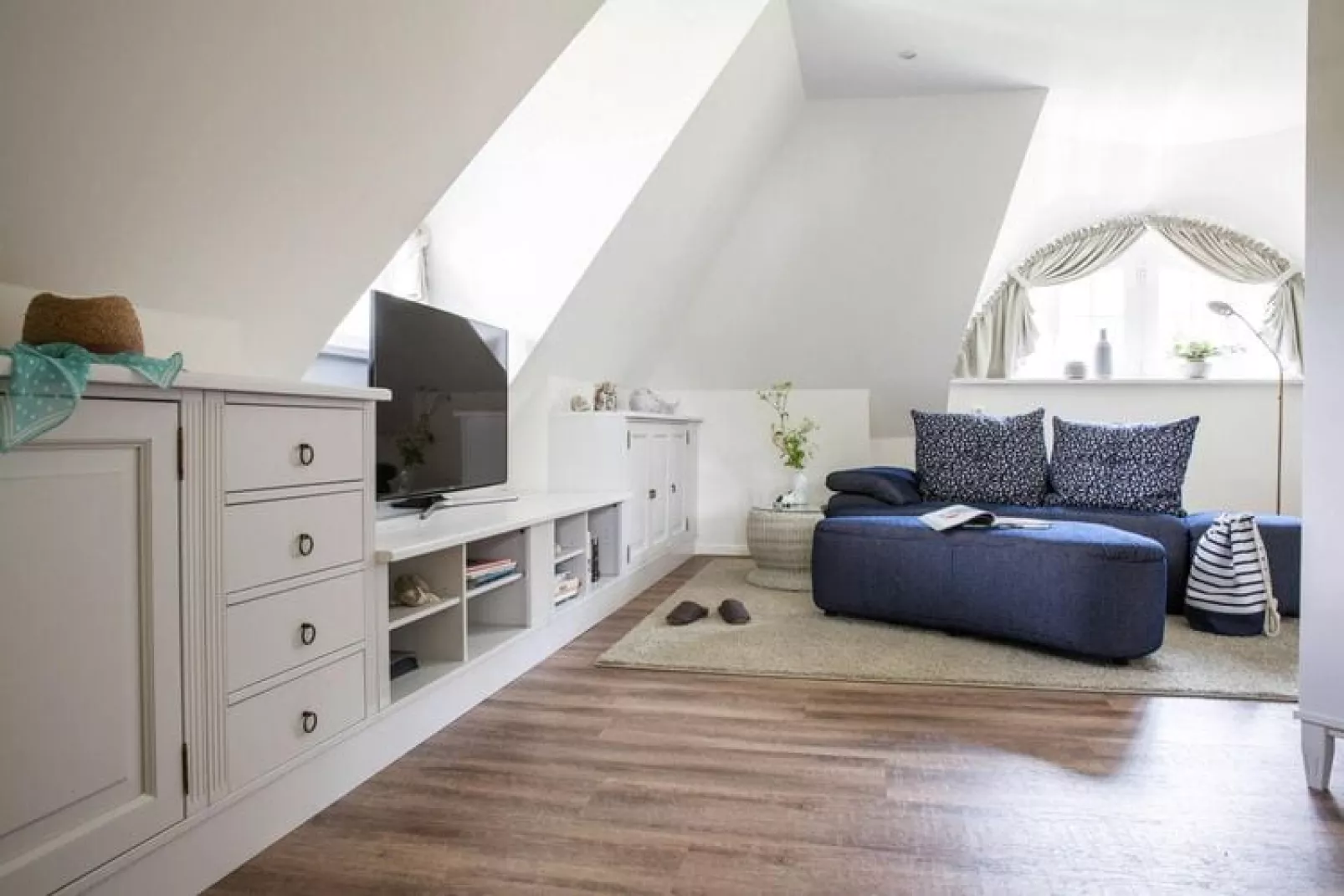 Haubenlerche 14-Living room