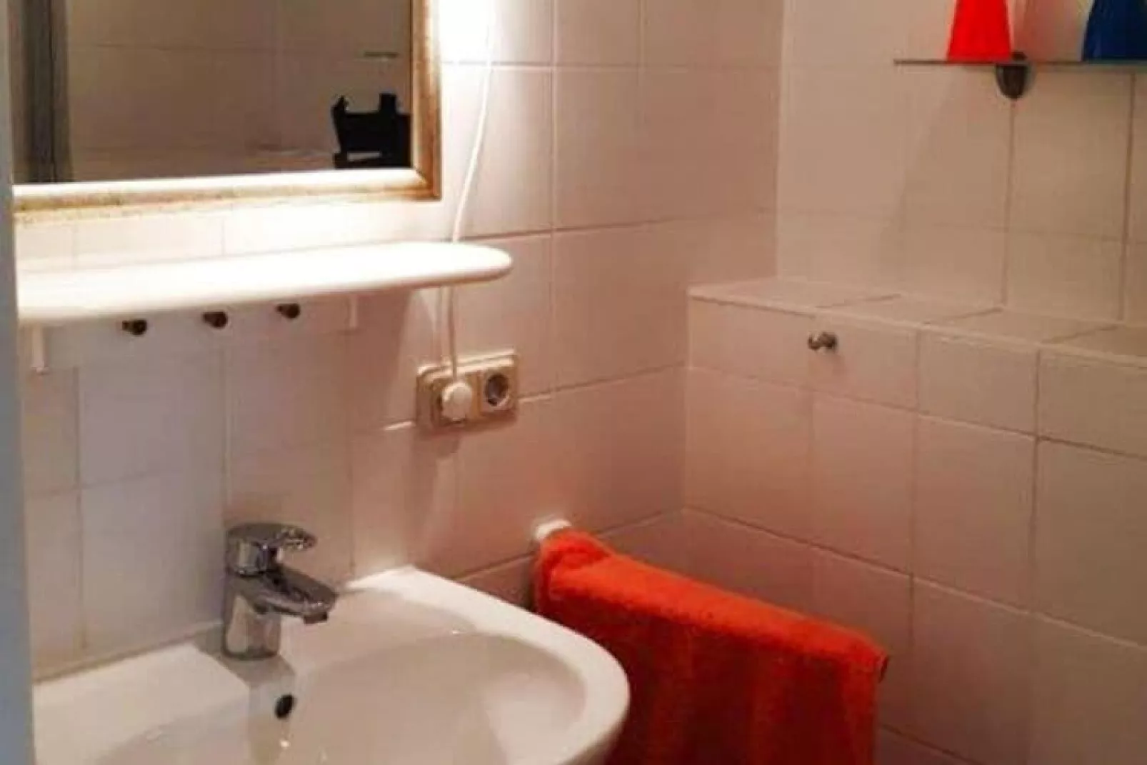 Wohnung unten rechts-Bathroom