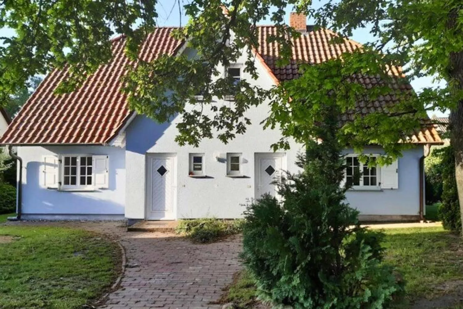 Wohnung unten rechts-Exterior summer