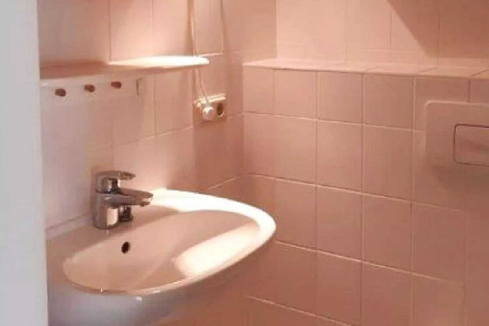 Wohnung oben rechts-Bathroom