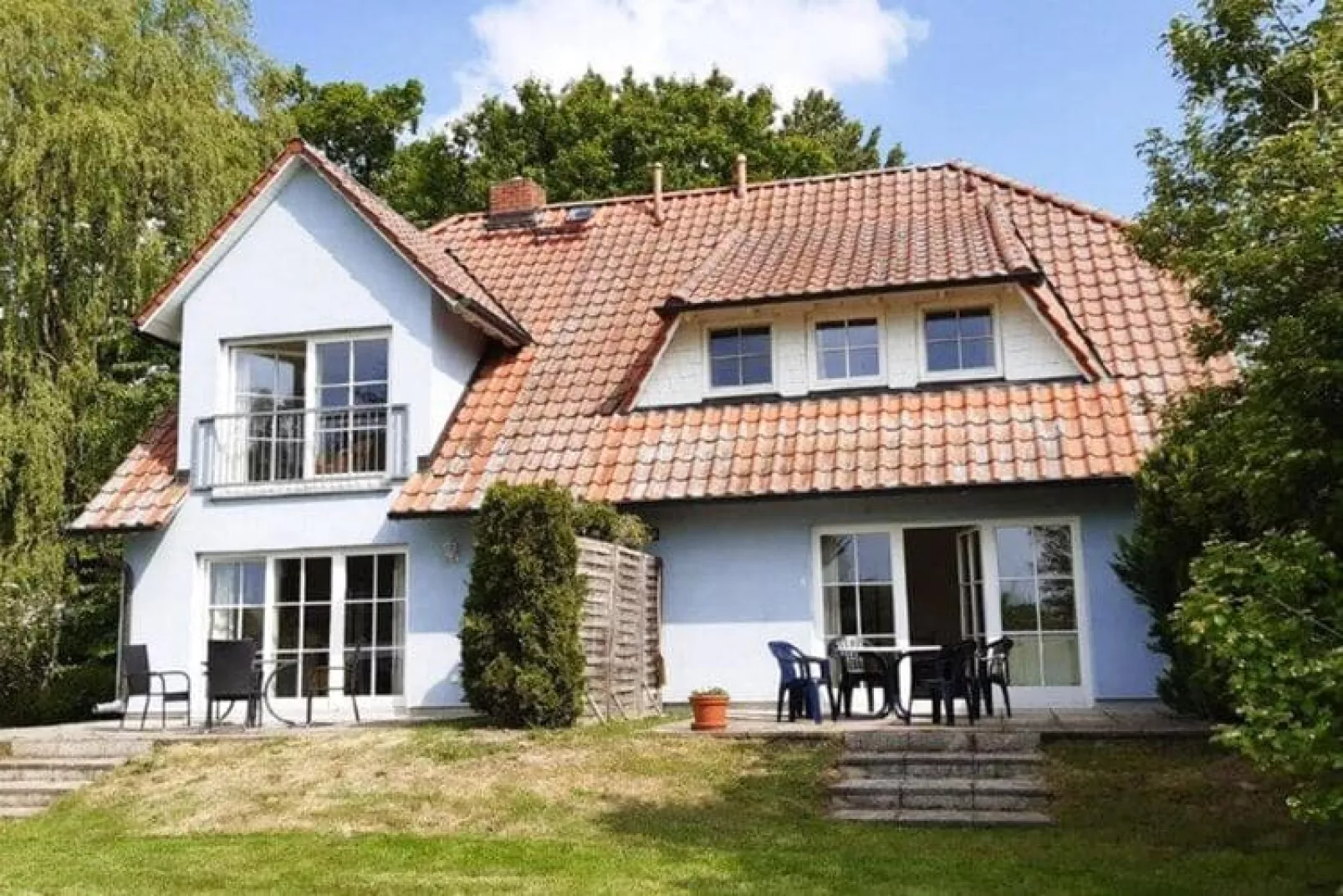 Wohnung oben links-Exterior summer