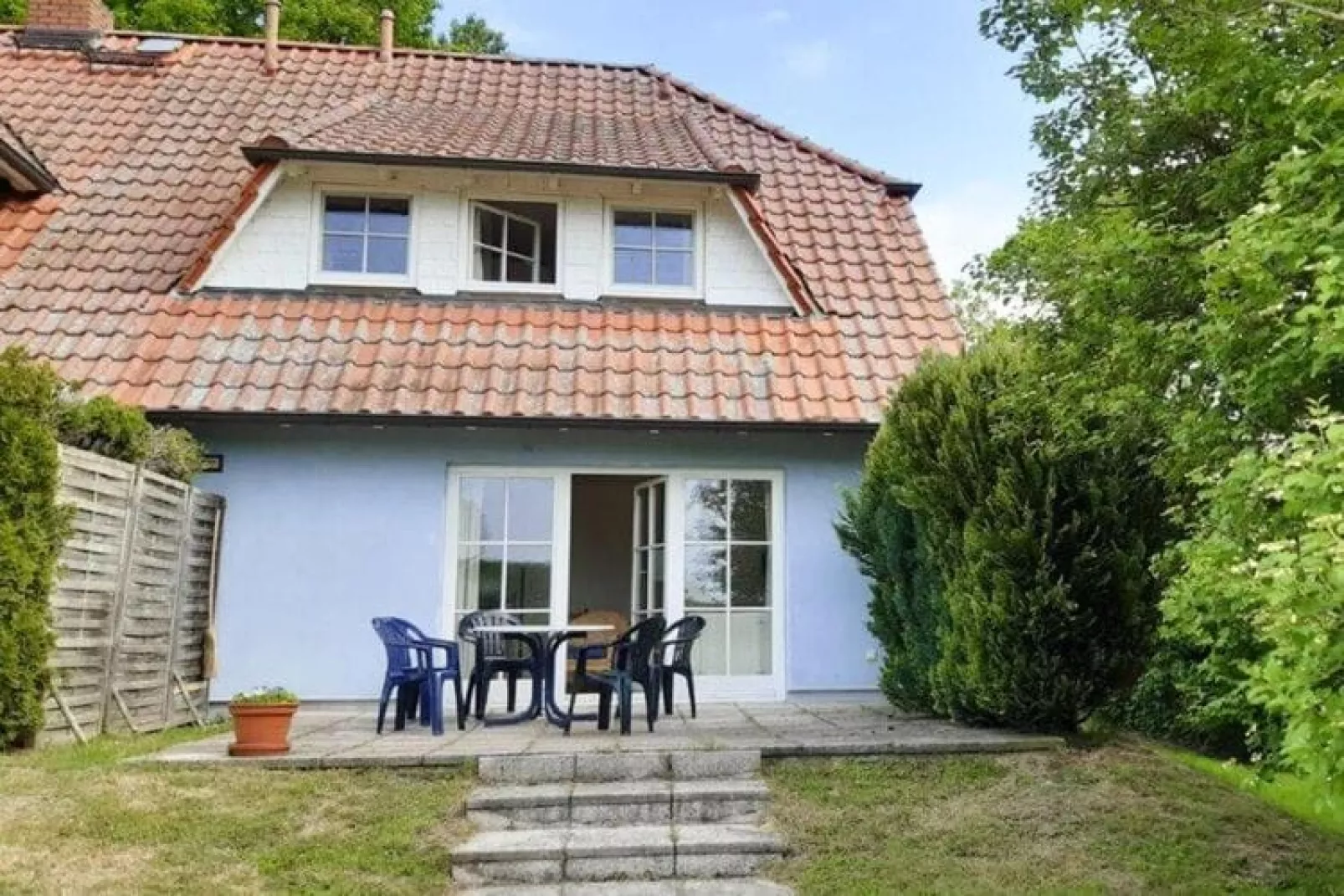 Wohnung oben links-Exterior summer