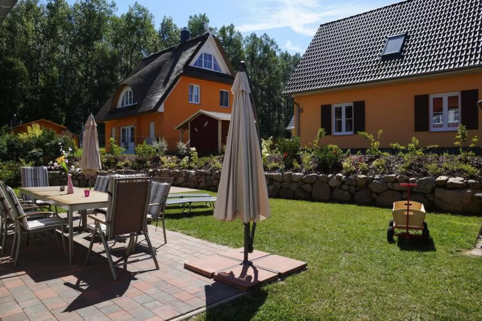 Ferienhaus Nachtigall in Glowe-bis zu 8 Pers-Exterior summer