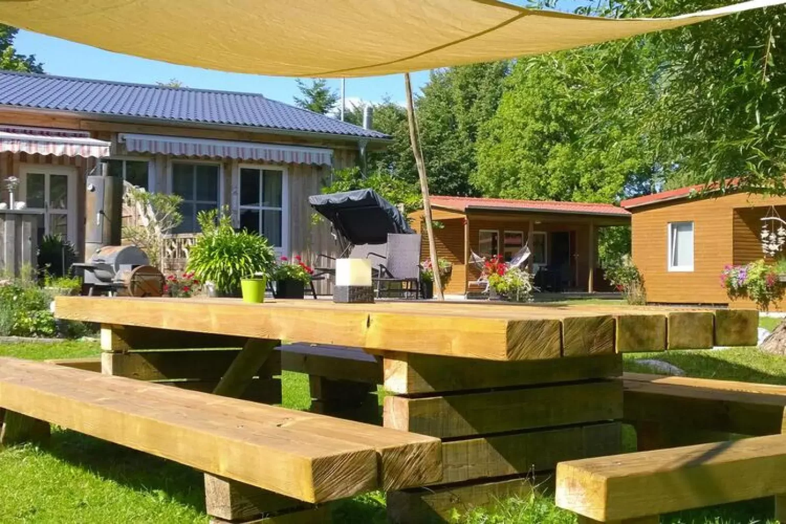 Haus 1 - 3 Personen - Gardens in summer