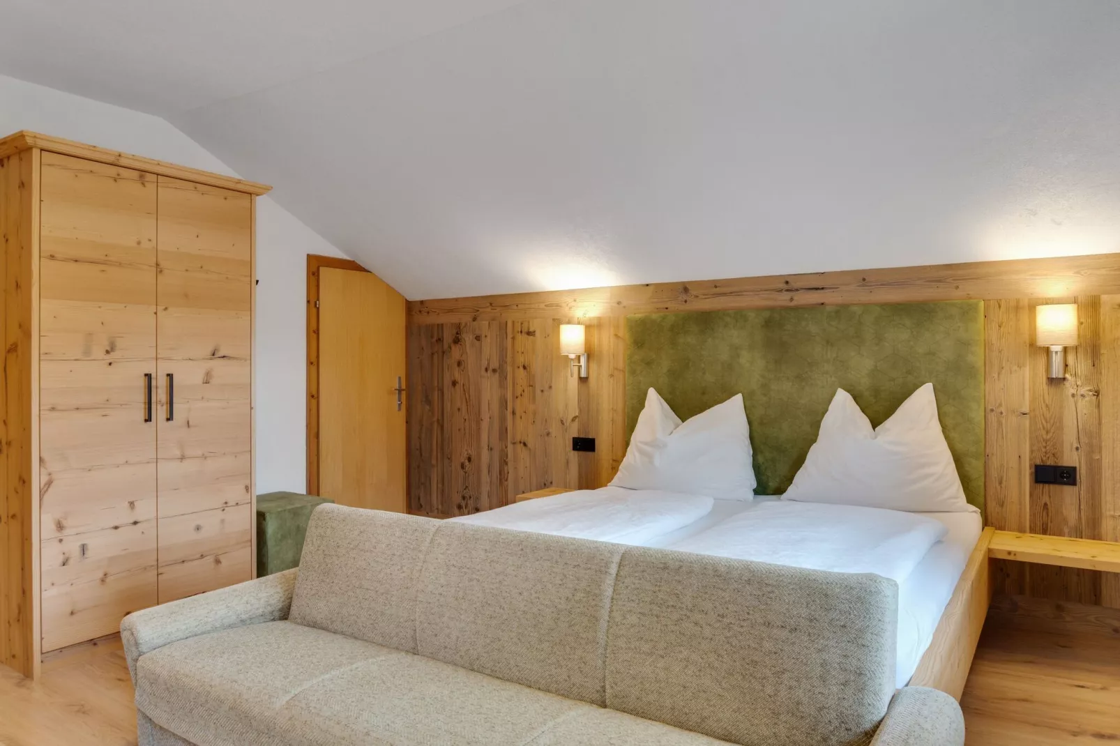 Kathrin-Bedroom